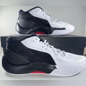 New Nike Jordan Zoom Separate. Black/University Red-White